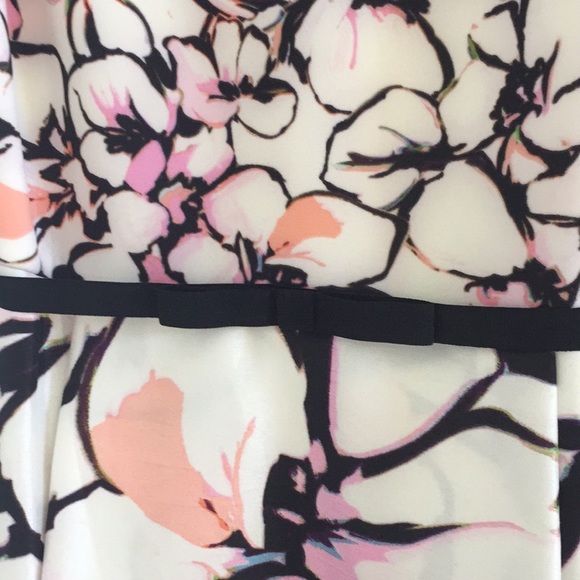 Taylor floral dress - Picture 4 of 8